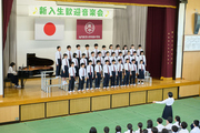 新入生歓迎音楽会は、昭和40年から続いています。